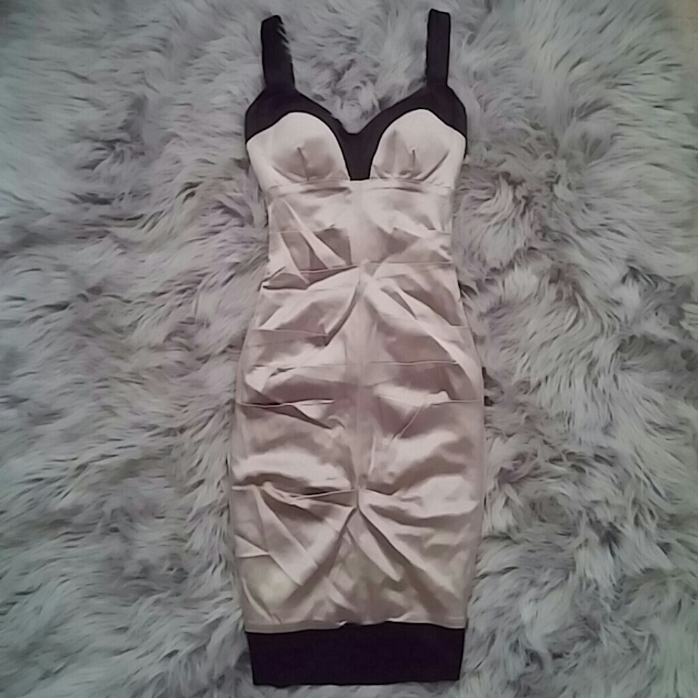 LAST CALL* FINAL SALE❤ Cache pencil dress